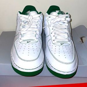 Nike Air Force 1